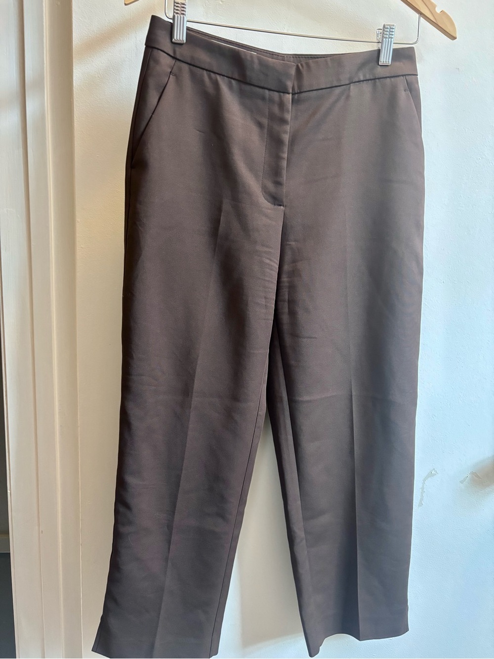 Women's Straight-Leg Ankle Trousers in Brown